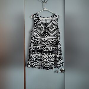 Lularoe Eliana size small black and white